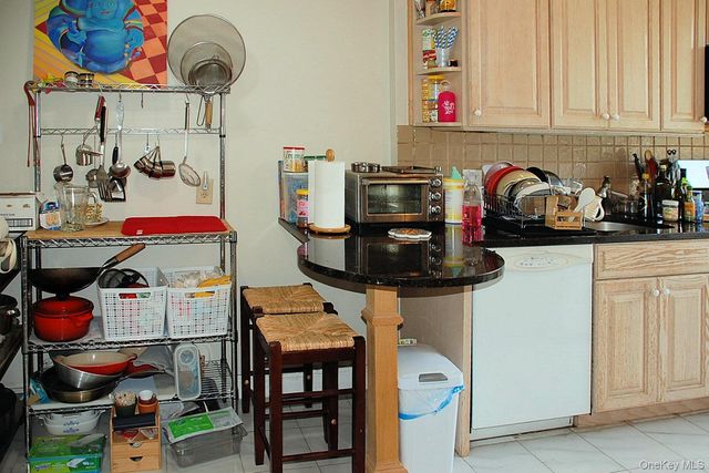 83 N Broadway 3E, White Plains, NY 10603