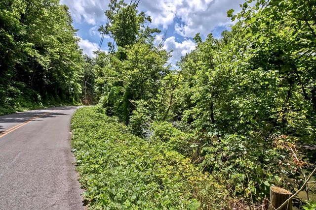 6750 Old Walland Highway, Townsend, TN 37882