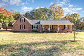 2595 Shamrock Road, Harrisburg, NC 28075