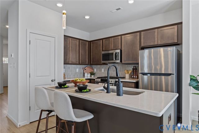 6437 Lila Crest Ln, Midlothian, VA 23112