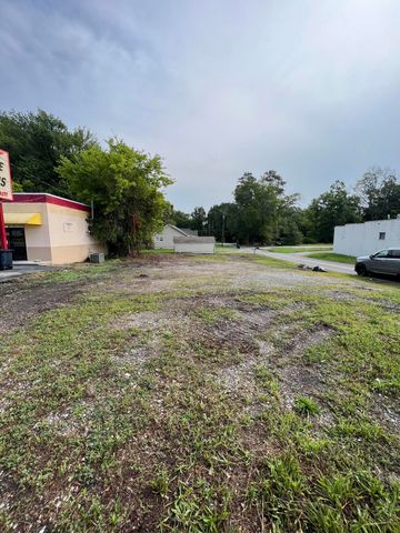 5521 Ringgold Road, Chattanooga, TN 37412