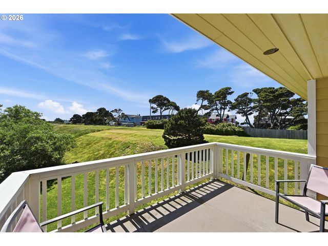 1337 BEACH LOOP Dr, Bandon, OR 97411