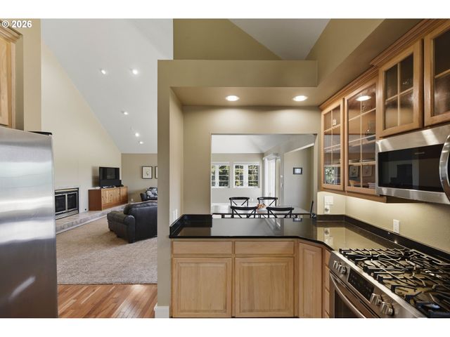 1337 BEACH LOOP Dr, Bandon, OR 97411