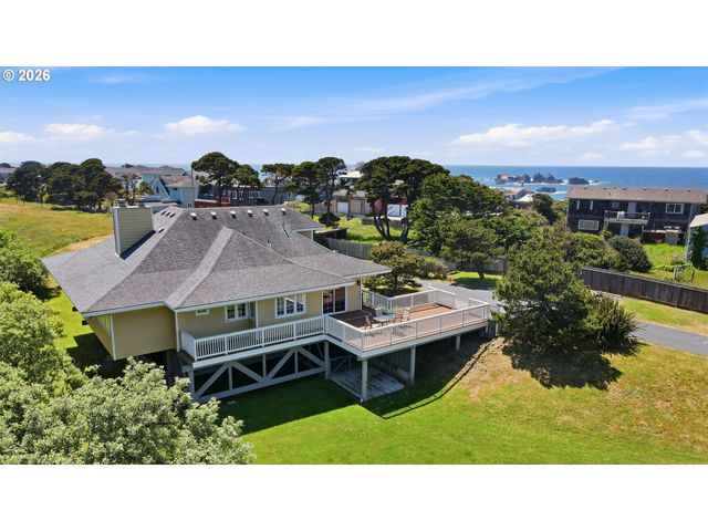 1337 BEACH LOOP Dr, Bandon, OR 97411