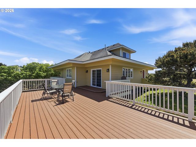 1337 BEACH LOOP Dr, Bandon, OR 97411