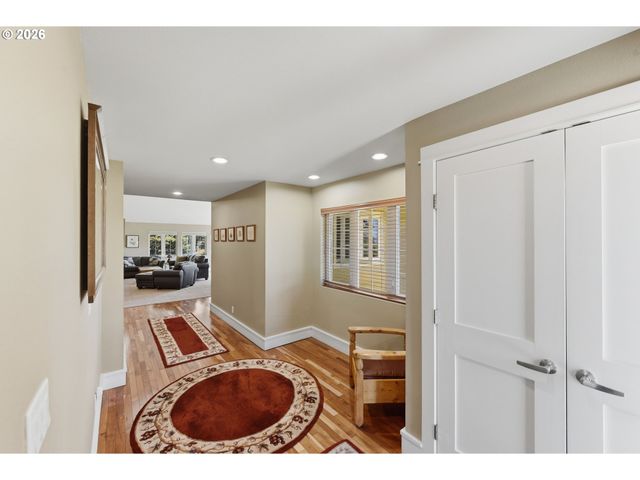 1337 BEACH LOOP Dr, Bandon, OR 97411