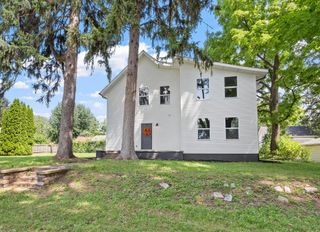 125 Mcclung Road, La Porte, IN 46350