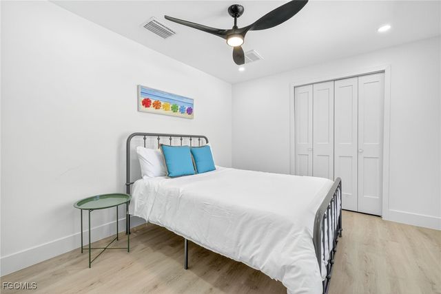 1105 Skiff PL, Sanibel, FL 33957