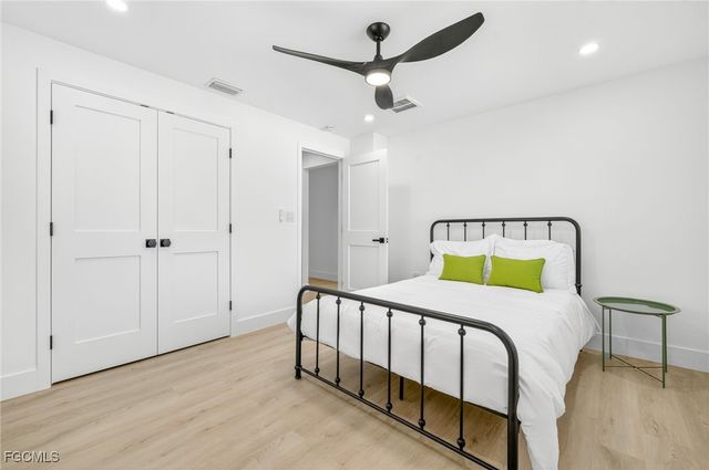 1105 Skiff PL, Sanibel, FL 33957