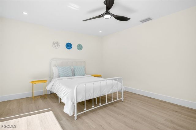 1105 Skiff PL, Sanibel, FL 33957