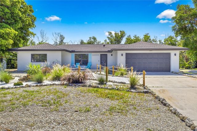 1105 Skiff PL, Sanibel, FL 33957