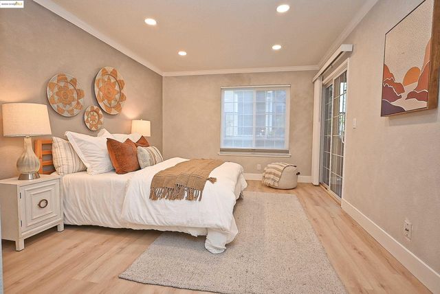 550 Canyon Oaks Dr A, Oakland, CA 94605