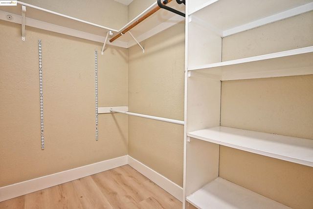 550 Canyon Oaks Dr A, Oakland, CA 94605