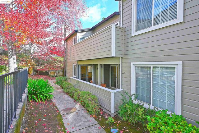 550 Canyon Oaks Dr A, Oakland, CA 94605