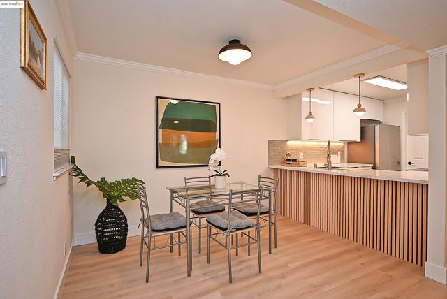 550 Canyon Oaks Dr A, Oakland, CA 94605