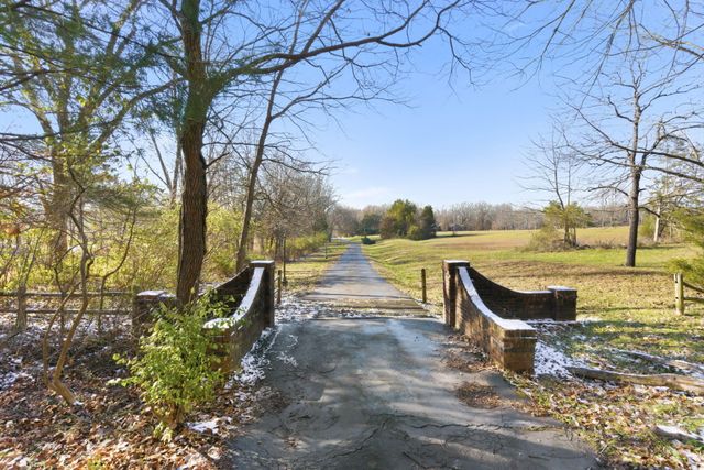 2808 S Farm Road 219, Rogersville, MO 65742