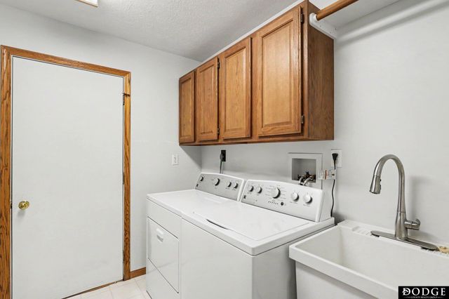 6325 Briar Rosa Drive, Lincoln, NE 68156
