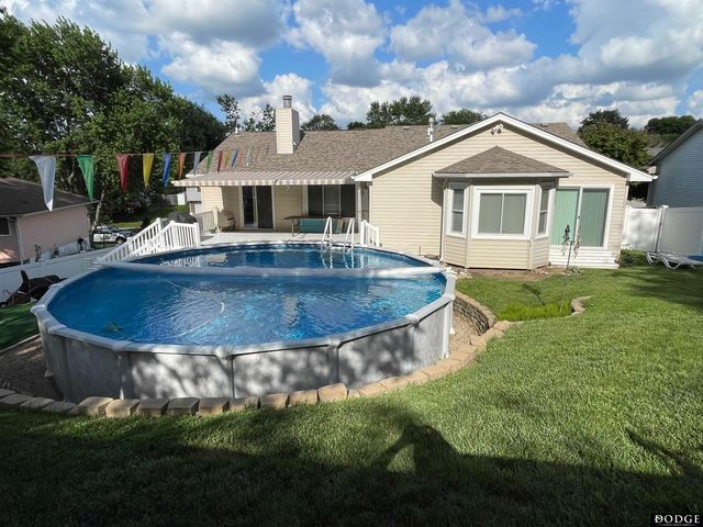 6325 Briar Rosa Drive, Lincoln, NE 68156