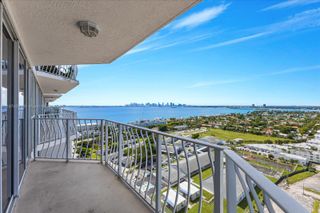 7601 E Treasure Dr 2311, North Bay Village, FL 33141