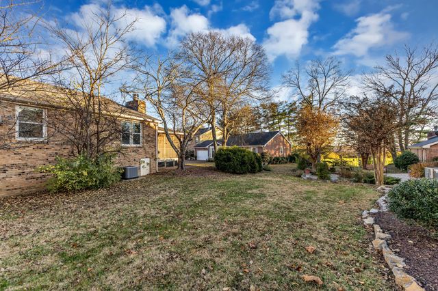 1603 Rosewood Dr, Brentwood, TN 37027