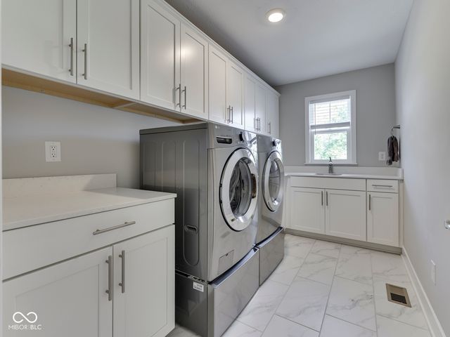 16281 Arndale Court, Fishers, IN 46040