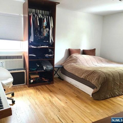 2-58 Virginia Drive, Fair Lawn, NJ 07410