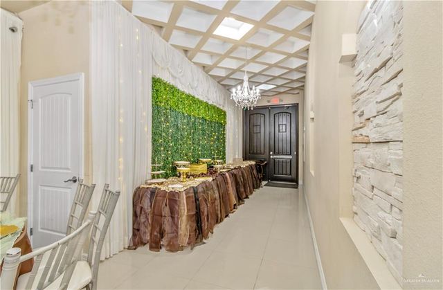 215 S Texas Boulevard, Weslaco, TX 78596