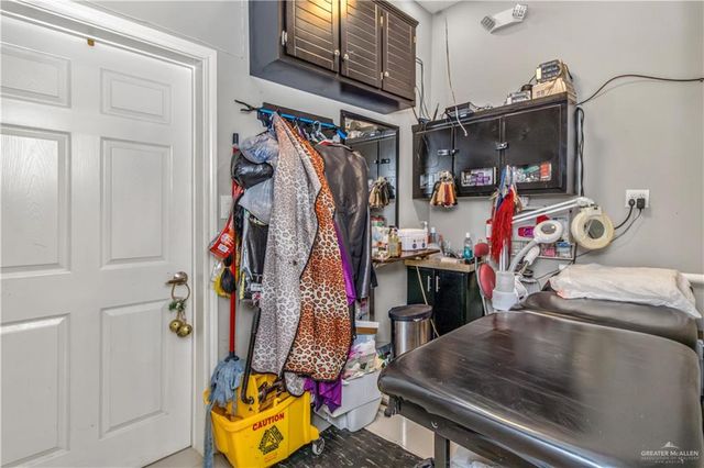 215 S Texas Boulevard, Weslaco, TX 78596