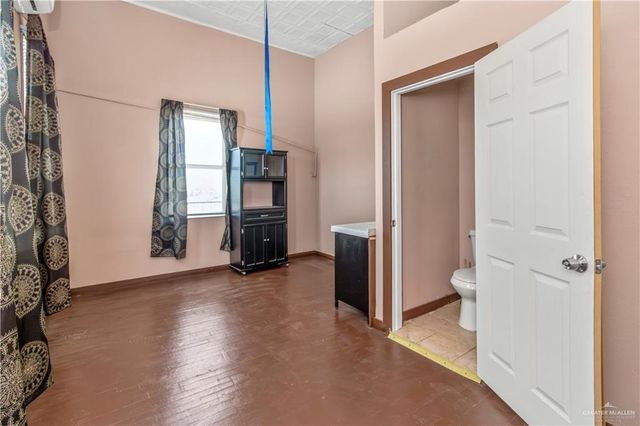 215 S Texas Boulevard, Weslaco, TX 78596