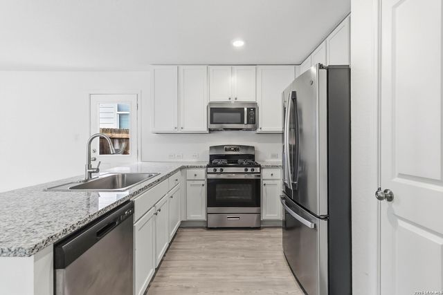 5155 Fowler Crest, Converse, TX 78109