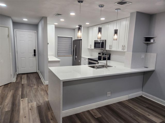 3667 N Carambola Circle 2853, Coconut Creek, FL 33066