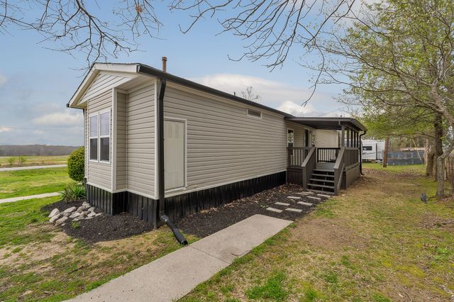 479 Old Bildad Rd, Smithville, TN 37166