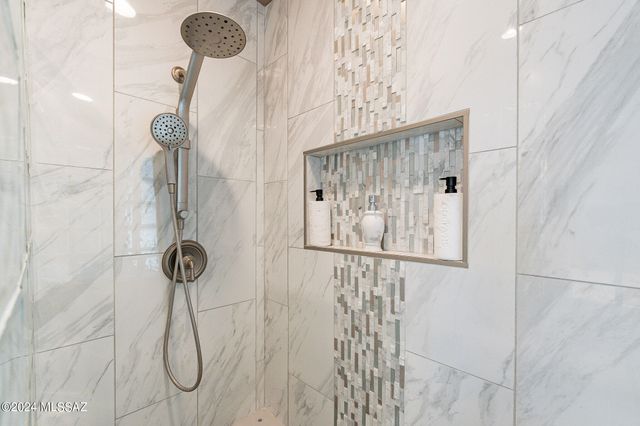 6952 W Tacna Drive, Tucson, AZ 85743