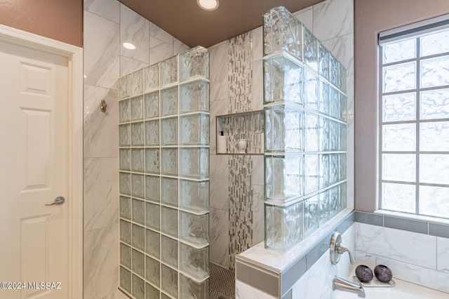 6952 W Tacna Drive, Tucson, AZ 85743