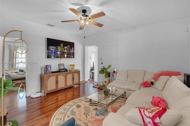 3151 NW Flagler Ter 3151, Miami, FL 33125