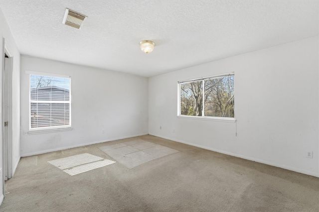 3901 22nd Street N, Texas City, TX 77590