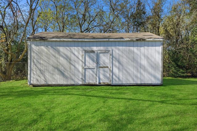 3901 22nd Street N, Texas City, TX 77590