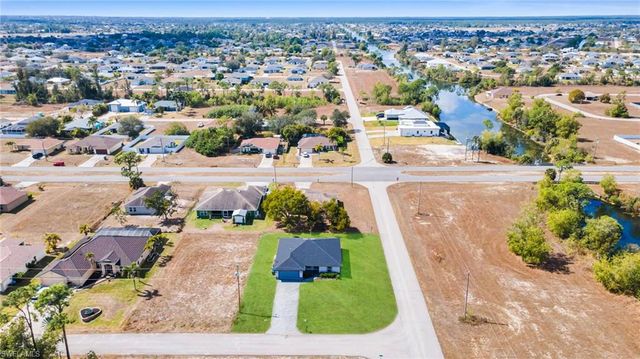 4326 NE 24th PL, Cape Coral, FL 33909