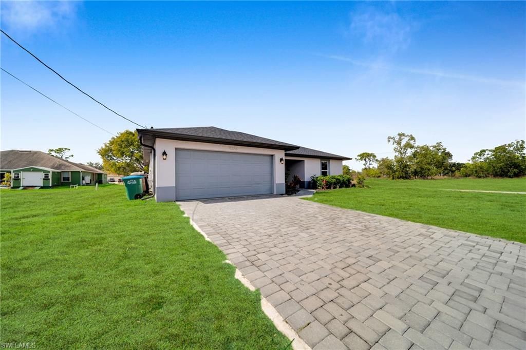 Image 2 of property listing at 4326 NE 24th PL, Cape Coral, FL 33909