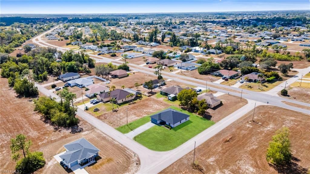 Image 27 of property listing at 4326 NE 24th PL, Cape Coral, FL 33909