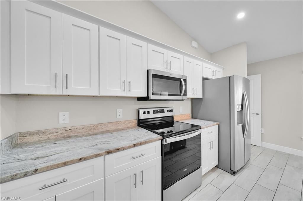 Image 9 of property listing at 4326 NE 24th PL, Cape Coral, FL 33909