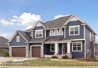 7500 Walnut Grove Lane N, Maple Grove, MN 55311