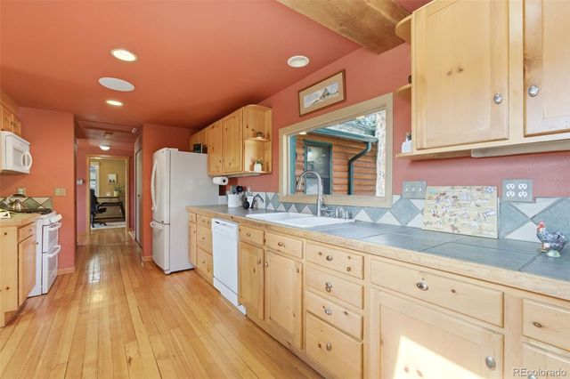 22901 Pinecrest Road, Golden, CO 80401