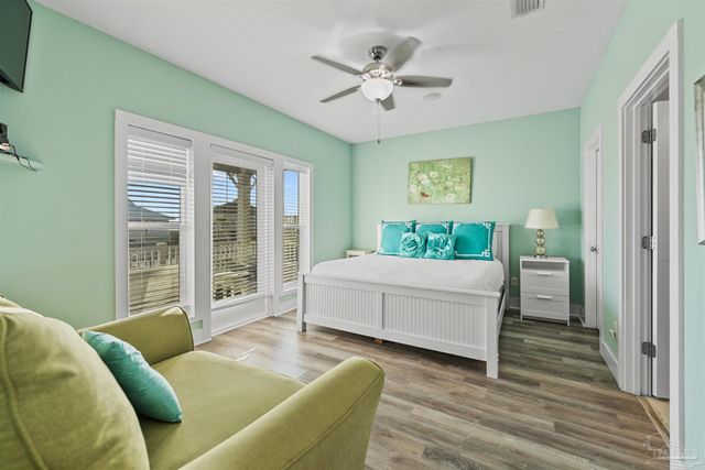 8162 Gulf Blvd, Navarre Beach, FL 32566