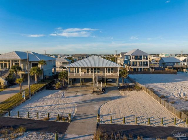 8162 Gulf Blvd, Navarre Beach, FL 32566