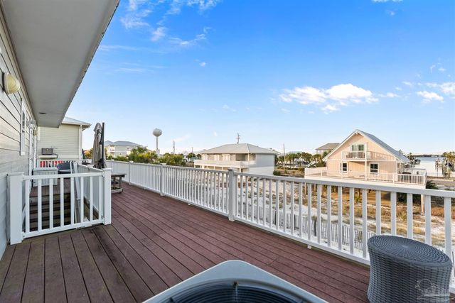 8162 Gulf Blvd, Navarre Beach, FL 32566