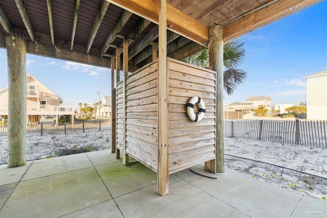 8162 Gulf Blvd, Navarre Beach, FL 32566