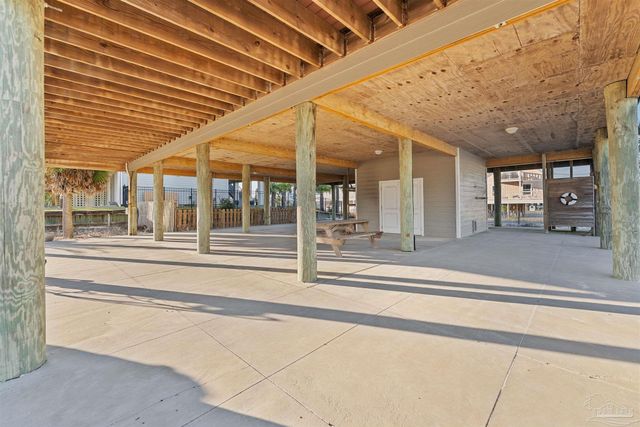 8162 Gulf Blvd, Navarre Beach, FL 32566