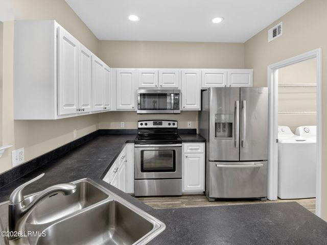 15 Pine Burr Road # 18, Hilton Head Island, SC 29926