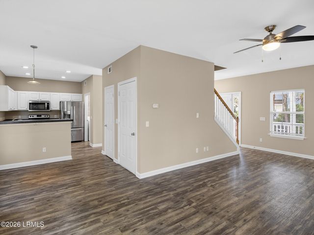 15 Pine Burr Road # 18, Hilton Head Island, SC 29926